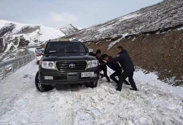 「辛汉的世界」冬天开车油耗为啥会变多？交警提示，想省钱应该这样做