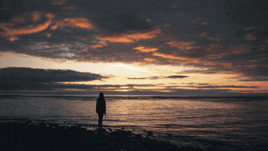 「心成一阅」余生不长，别总给自己找不自在