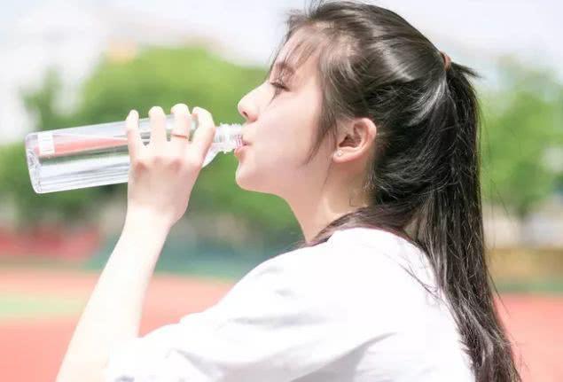 #一情感吧#男人这样和你“断联”，其实就是不爱了，别不懂