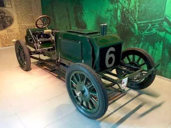 「ZAKER网」不用狡辩！喜欢这些车的男人都很“好色”