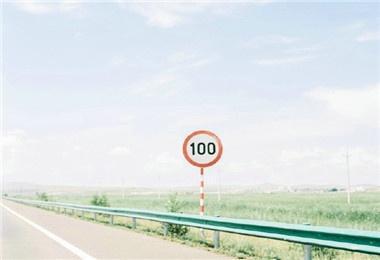 英语轻松点■在你不喜欢自己的时候，让我喜欢你吧