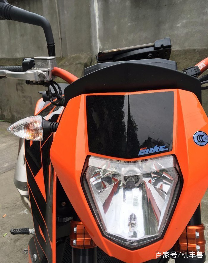 [玩车兽]“大饼脸”KTM690，低颜值，性能为王，懂的人很少，纯粹的性能车