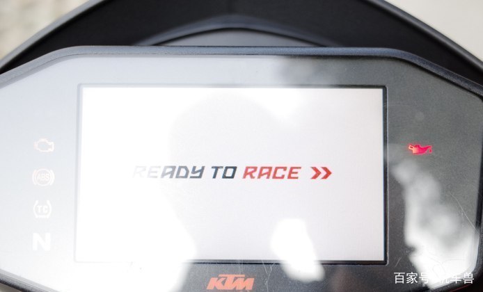 [玩车兽]“大饼脸”KTM690，低颜值，性能为王，懂的人很少，纯粹的性能车