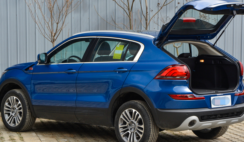 「老赵侃汽车」奇瑞再添“猛兽”！换装电子换挡杆，减震堪比7系，1.6T爆197匹