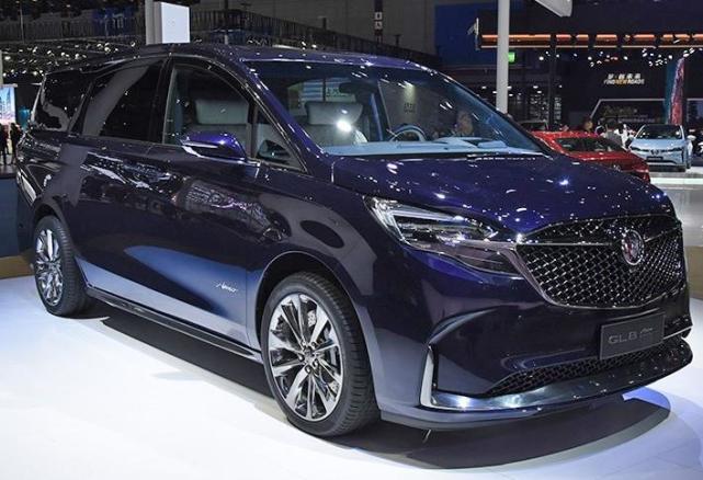 [阳光聊汽车]19款别克gl8亮相，比埃尔法豪华，车友：这价格，要大卖特卖