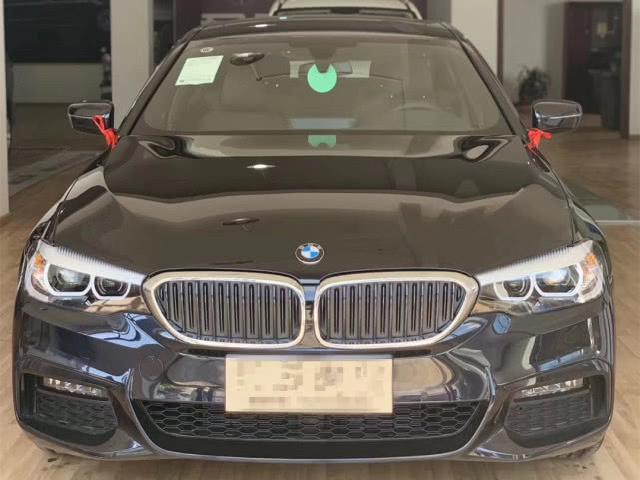 孟子说车：宝马525Li值得购买吗？车主：全款42万，空间动力都很满意