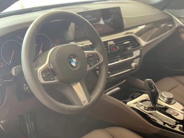 孟子说车：宝马525Li值得购买吗？车主：全款42万，空间动力都很满意