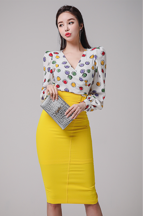 #如众娱乐二#处在人生低谷，那就拿出自信，挺直腰杆重新开始！