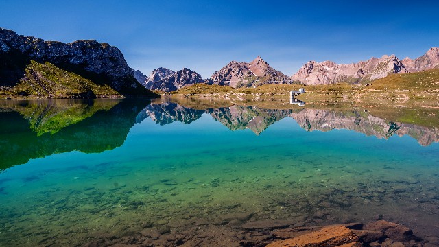 [讲娱乐的本敏]唯美舒心励志的句子，句句压抑，让人疼到骨子里