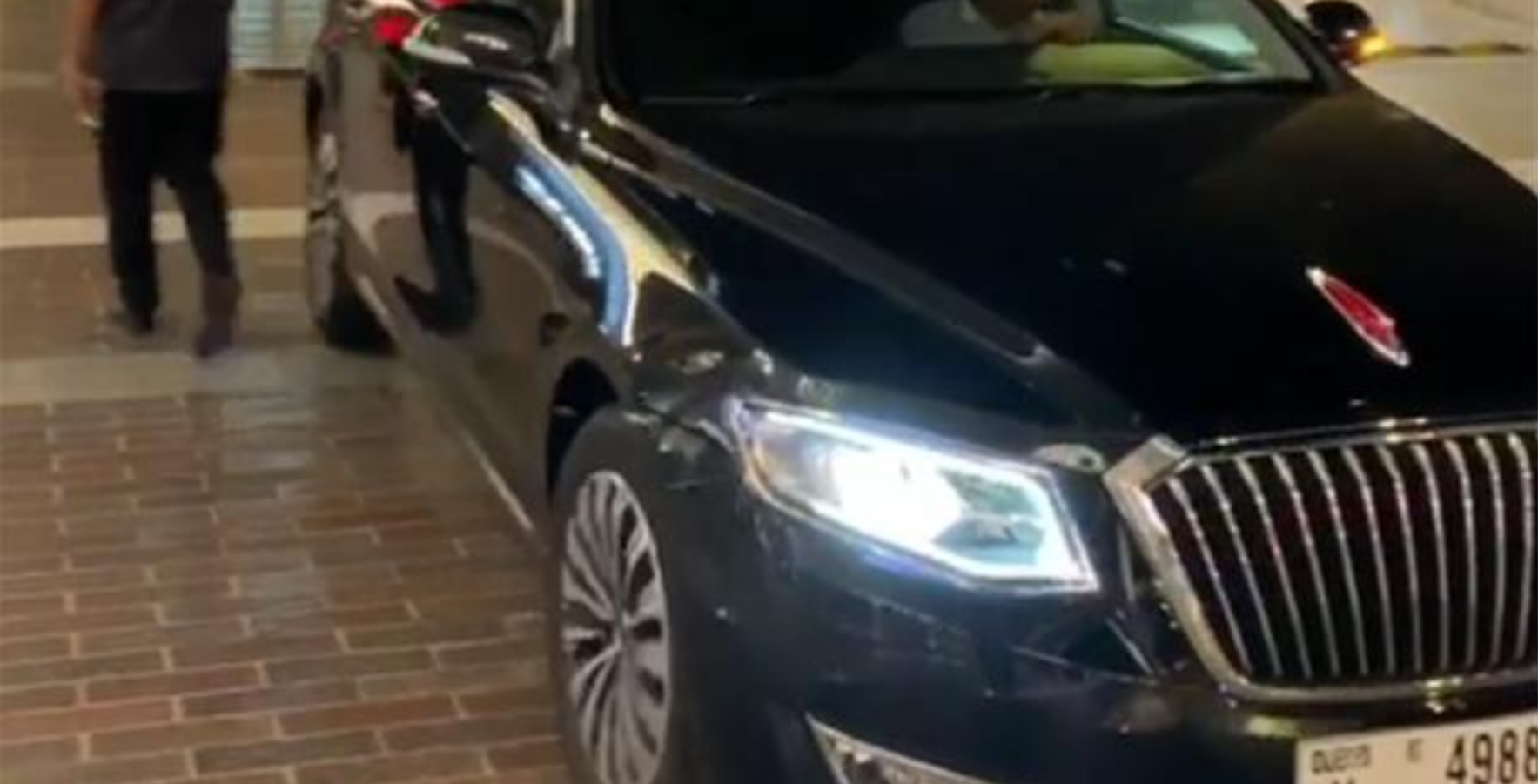 「车坛之声」红旗H7进入迪拜，却被当作出租车使用，网友：算不算是骄傲？