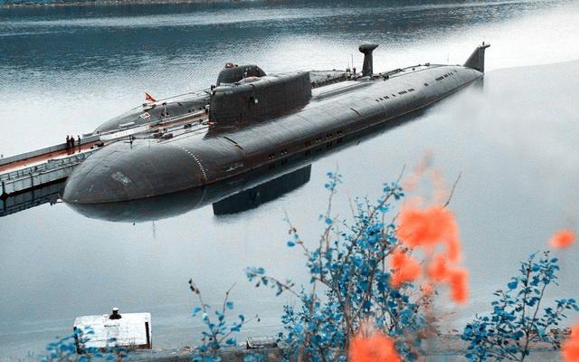 不需要航母！俄罗斯发展核潜艇反制航母，思路是否过时了？