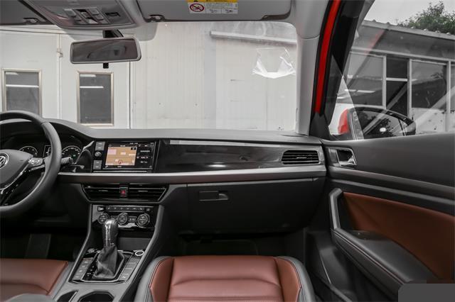 轮上年华的@在口水中热捧的“德系造”，投诉榜排名第二，8个月卖近30万辆！