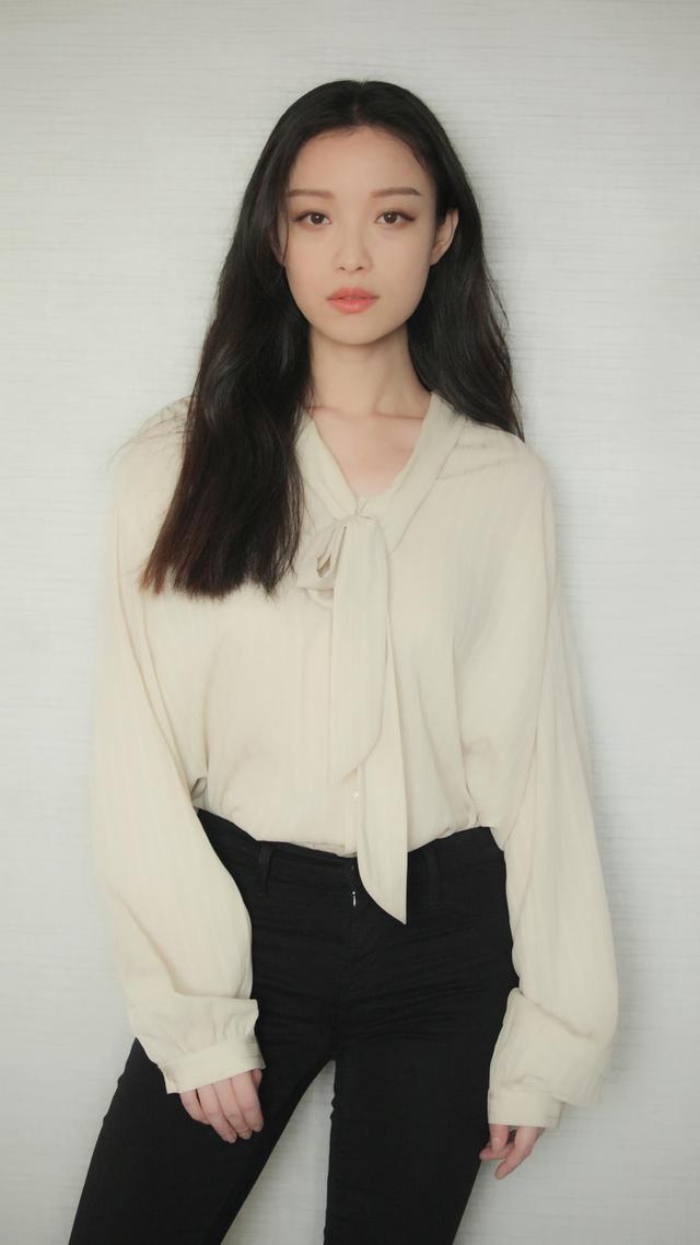 「广西第一小仙女」跟暗恋的男生聊天，这些信息不要“秒回”哦，谁主动谁就输了