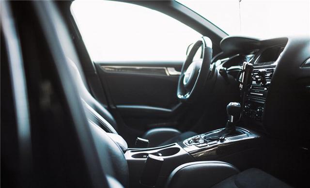 「车与生活」独树一帜旅行风 奥迪A4 Avant