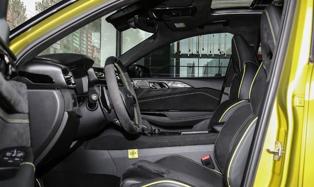 #蛋蛋懂车#领克03+，大量碳纤维组件，零百6秒内，高尔夫GTI迎最强竞争对手