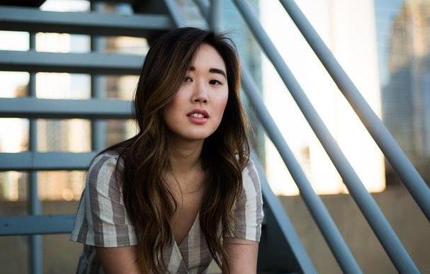 晚安墨然@男人对一个人动了真情，八成会变成这个样子，很真实