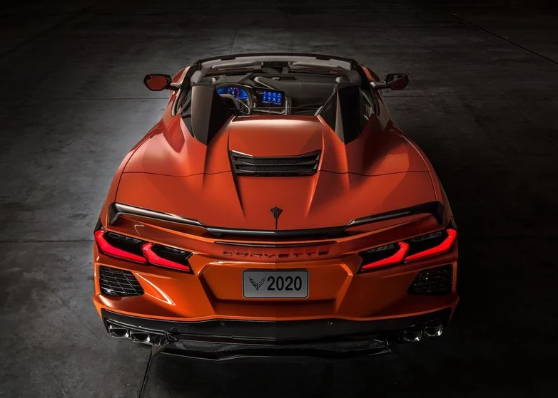 【车家号】美国的国宝级跑车更新，车标似五菱，495马力带敞篷