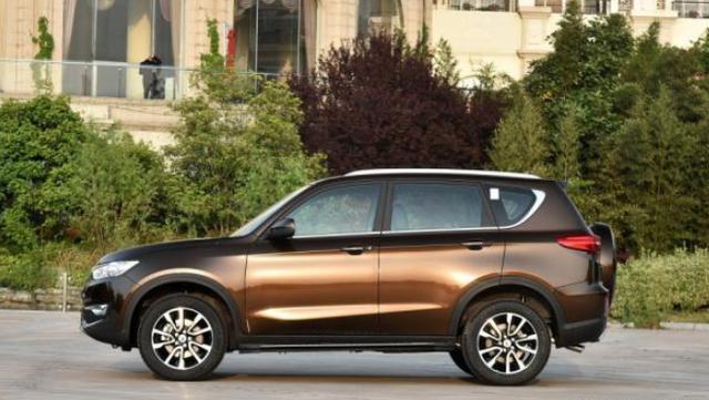 「十渡车神」五粮液投资24亿，打造出这款车，看见车标后：果然是卖酒的