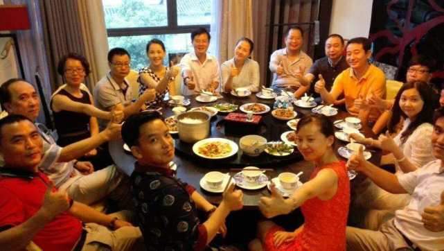 「敬师者也」陪领导参加饭局，给领导留下三个坏印象，敬再多酒都无济于事