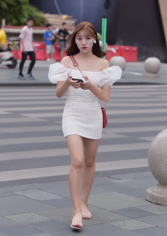 娱乐事@用团队的力量创造更多的财富，为此，我们值得向狼学习