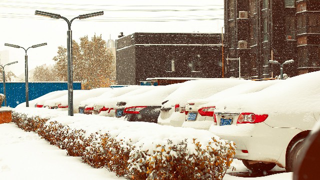 #峰扬讲情感#朋友圈努力励志的句子，精辟暖心，送给心力交瘁的你