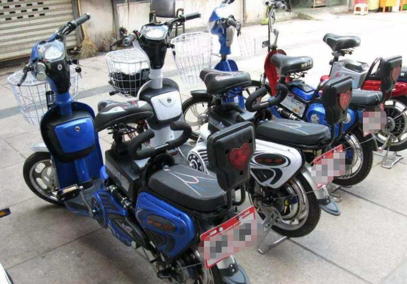 「小丁娱乐」电动车也要考驾照？考试费曝光，车主：还不如换成汽车！