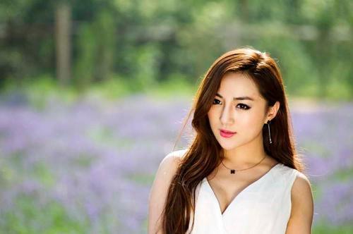 「幸福的拉拉」感情中，一个女人是否在乎你，通过3个小细节就能看出来