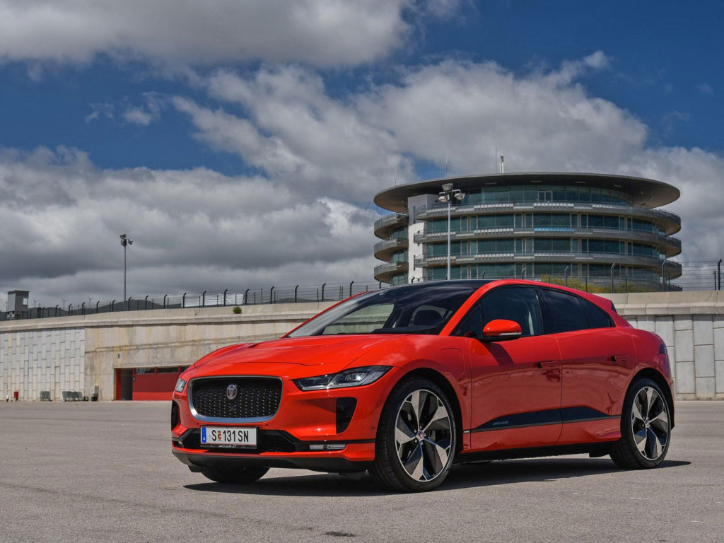 「汽车公告板」盘点十款加速最快的电动车，特斯拉竟有八款车型上榜