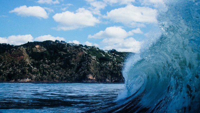娱中兴@几句很个性的签名句子，唯美煽情，送给心力交瘁的你