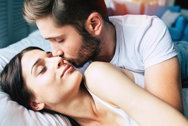 我用故事换你酒@夫妻睡觉前的三件“恩爱事”，你老公若做过一件，你就没嫁错人