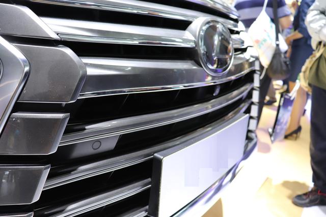 川雨玩车■低价优势不再，涨价后的雷克萨斯ES还是宝马3系的对手吗？