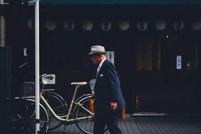 #美文鉴赏#不是不想睡，而是睡不着！（心声）