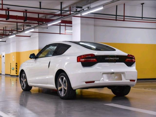 说车人阿聪：指纹解锁，人脸识别的手机？不，它是一辆十万小跑车！