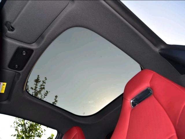 说车人阿聪：指纹解锁，人脸识别的手机？不，它是一辆十万小跑车！