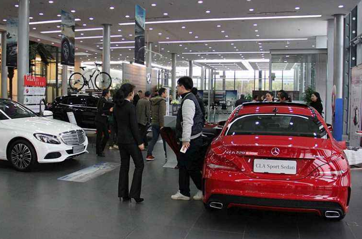 【SUV有情报】买车是一生中最无用开销，专家这句话大家有意见吗？车主：瞎扯淡