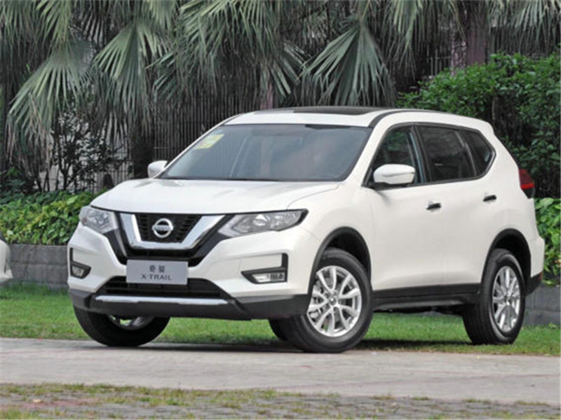 开着夏利的车：为何日系车很受欢迎，国产车却惨遭冷落？看完这3点一目了然！