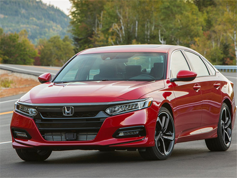 开着夏利的车：为何日系车很受欢迎，国产车却惨遭冷落？看完这3点一目了然！