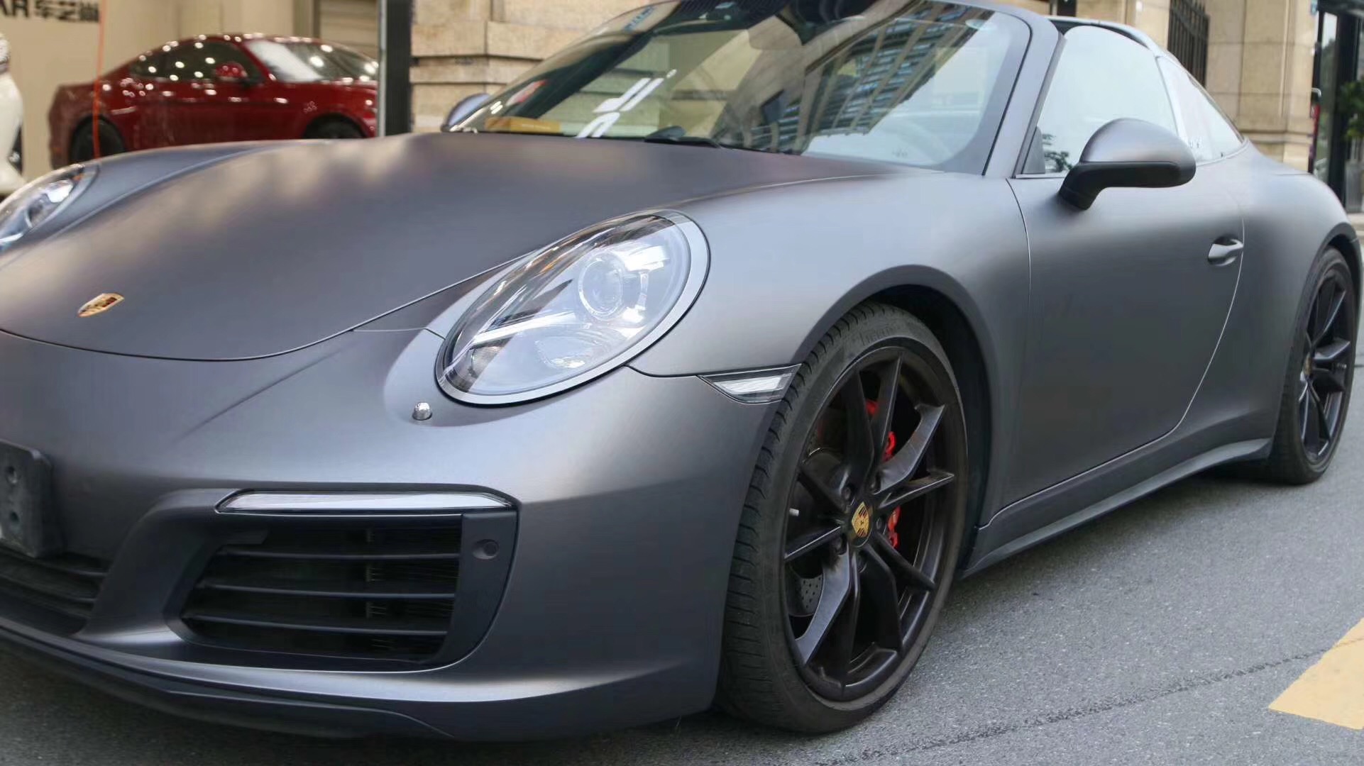 车家号@上海汽车车漆改色贴膜哪里好，全车车身改色膜需要多少钱呢