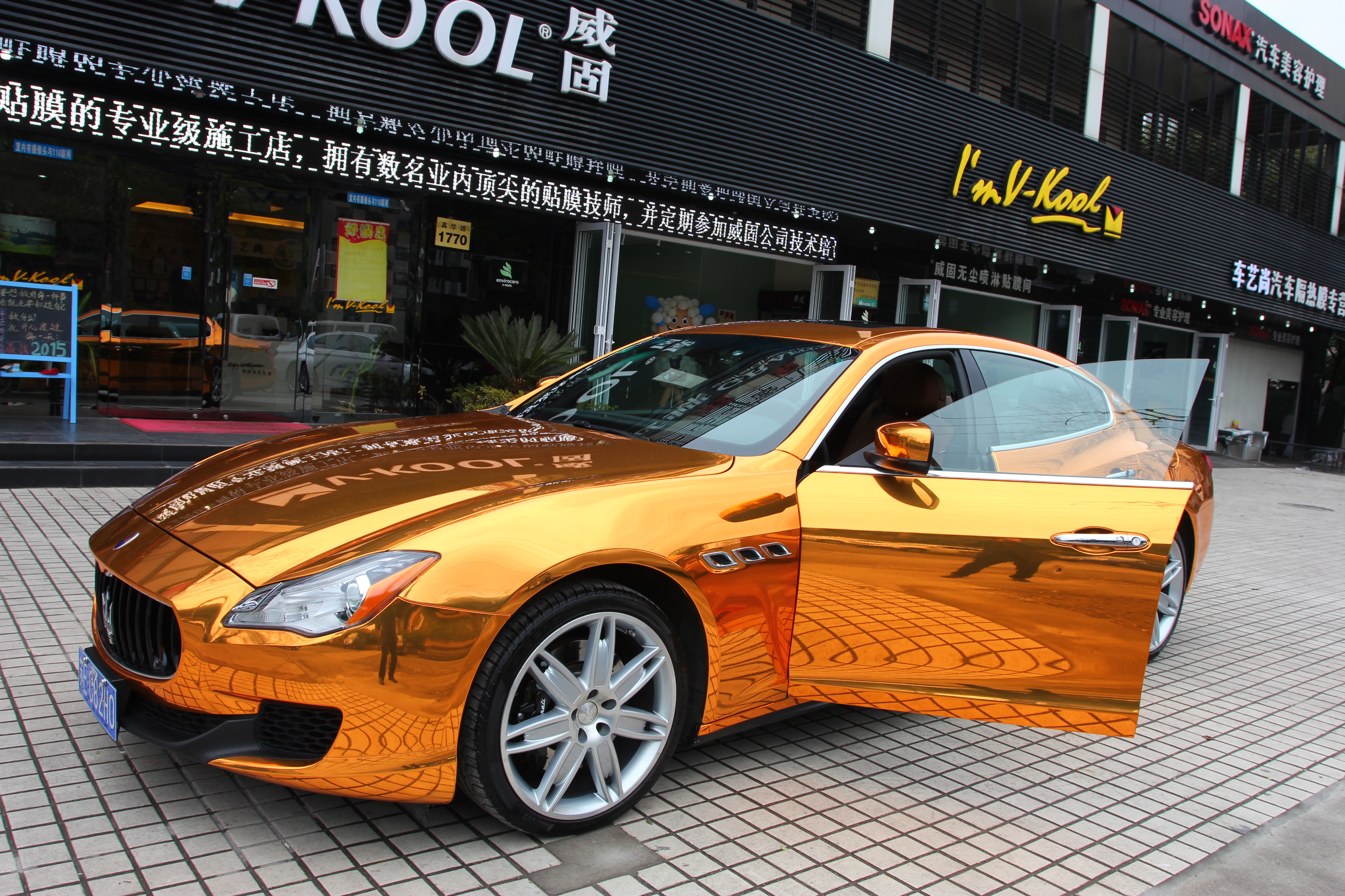 车家号@上海汽车车漆改色贴膜哪里好，全车车身改色膜需要多少钱呢