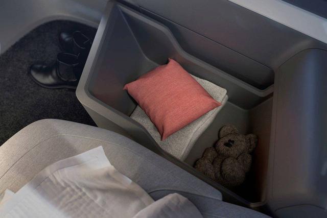 #蛋蛋懂车#沃尔沃追求极致安全，专为睡觉乘客设计安全毯，好贴心