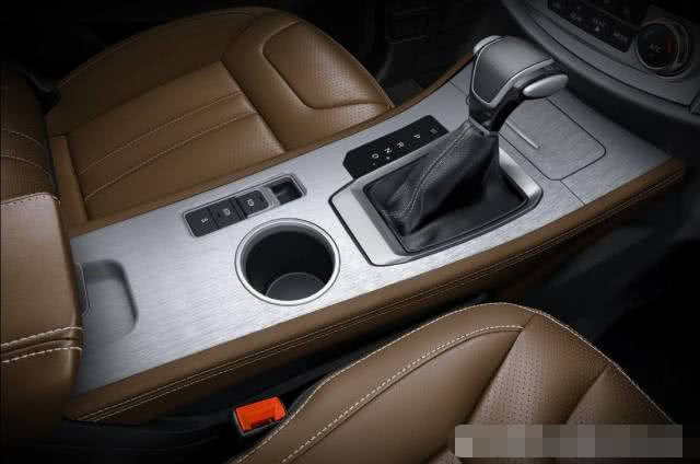 车式样@开自动挡的三个“坏习惯”，个个都是伤车于无形，希望你没有