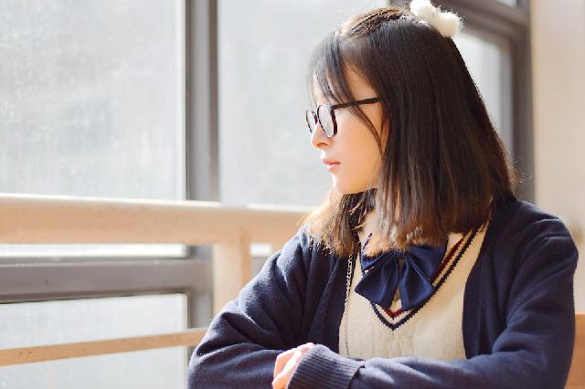 「琉璃红孔雀」所谓“女人要高嫁”，快速“吸引”优质男人的，正是这五个特质