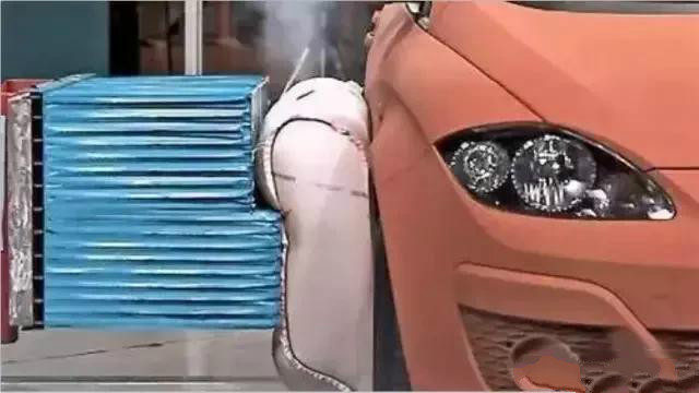 【车家号】一起来看看您从没有见过的安全气囊！