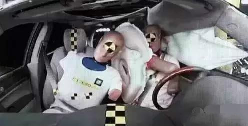 【车家号】一起来看看您从没有见过的安全气囊！