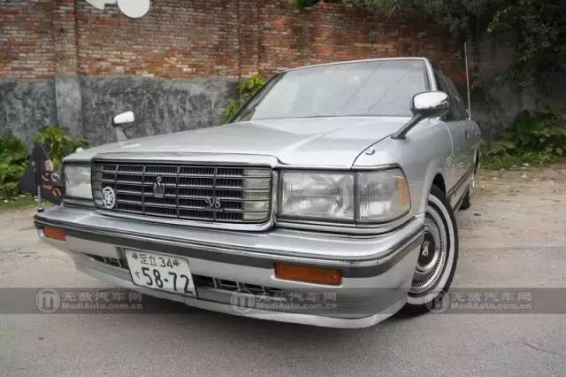 「家有汽车」注定中的缘分 那个复刻老皇冠的少年