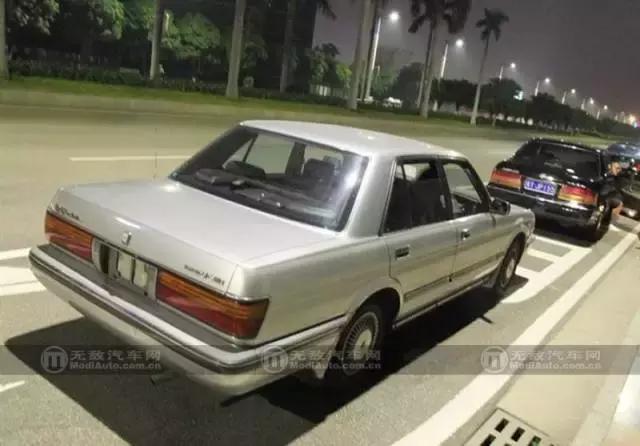 「家有汽车」注定中的缘分 那个复刻老皇冠的少年