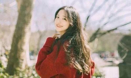 「幸福的拉拉」女人对你若有这6种表现，说明她在暗恋着你，不要错过了