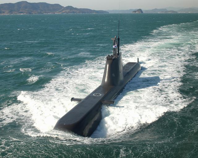 一直先进技术靠买的造船大国：还想独自搞出核潜艇跟中国比拼？