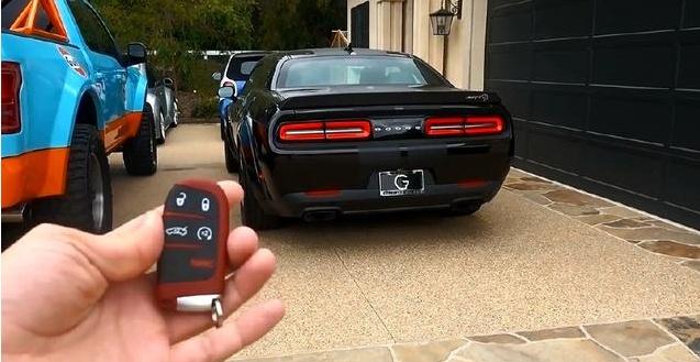 文艺汽车达人@小伙晒出自己的3台座驾，全是二手车，懂车网友看后：真会买车