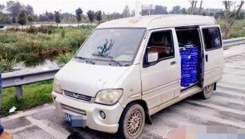 文艺汽车达人■交警提示，严查汽车车窗贴膜，不合格一次罚款150！尤其是这种车